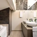 Idyllia - Borgognona Luxury Apartamento Roma